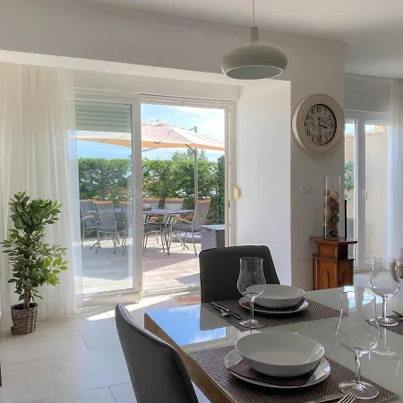 Casa Hana * Bužinija