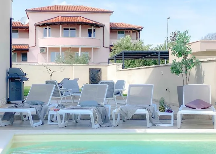 Casa Hana * Bužinija